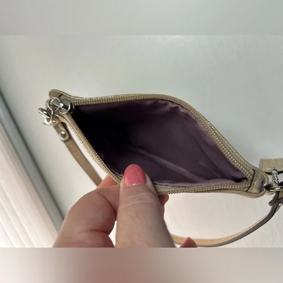 Coach Gold Wristlet and Faux Pearl Stud Earrings on Sterling Silver Posts -7-8mm - Picture 8 of 12